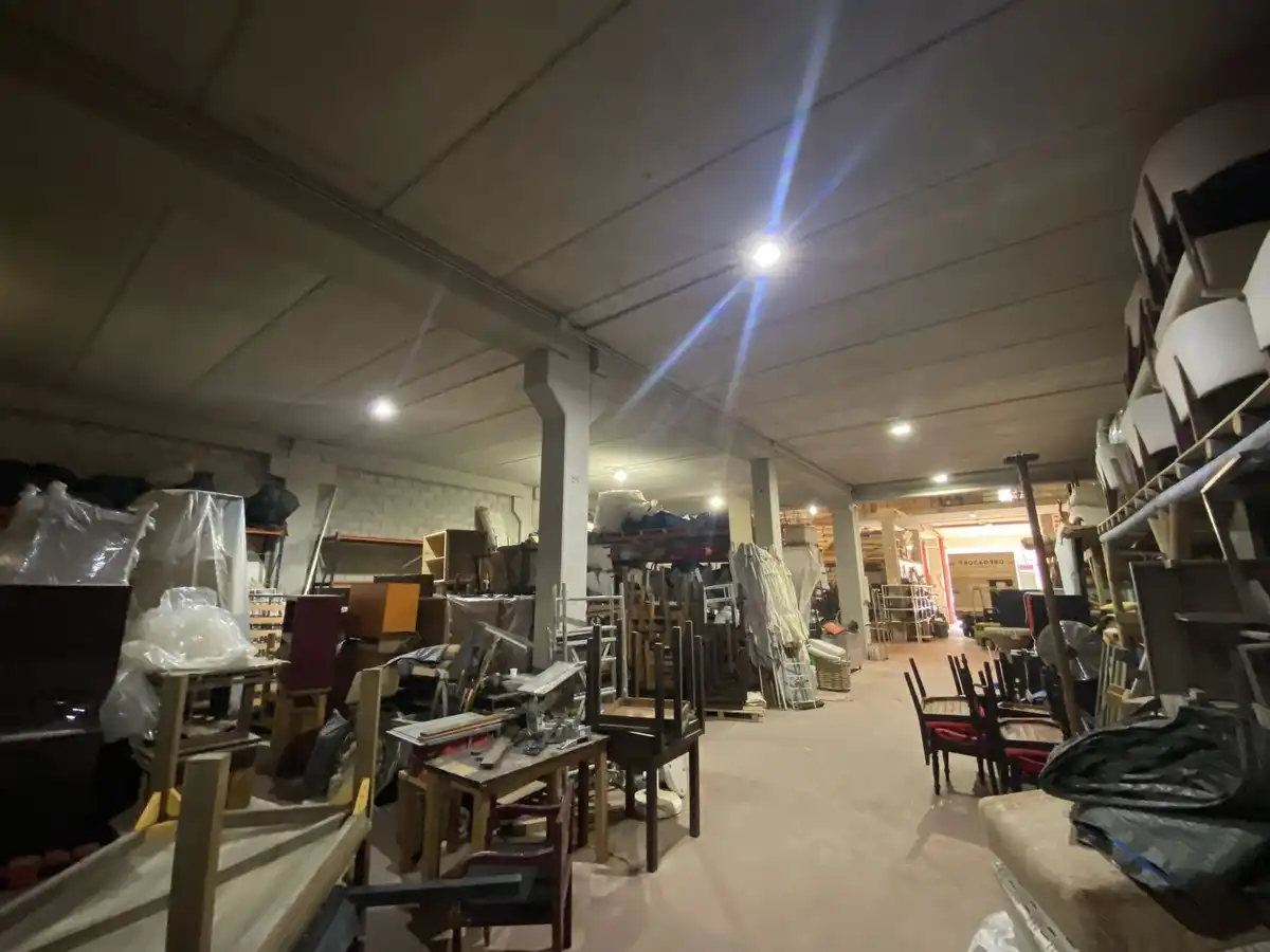 Nau industrial en venda en Marbella amb Alarma