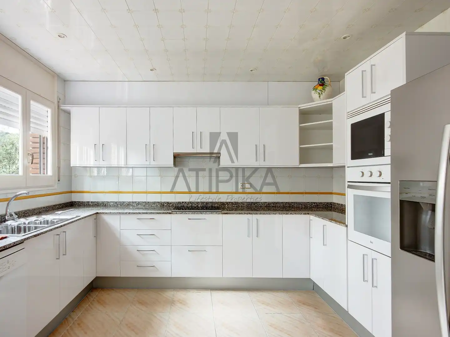 Cocina de Casa o chalet en venta en Castelldefels con Aire acondicionado, Calefacción y Terraza