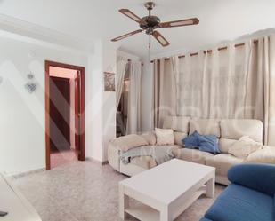 Flat to rent in Calle Carlinda, San Alberto - La Alcubilla - Florisol