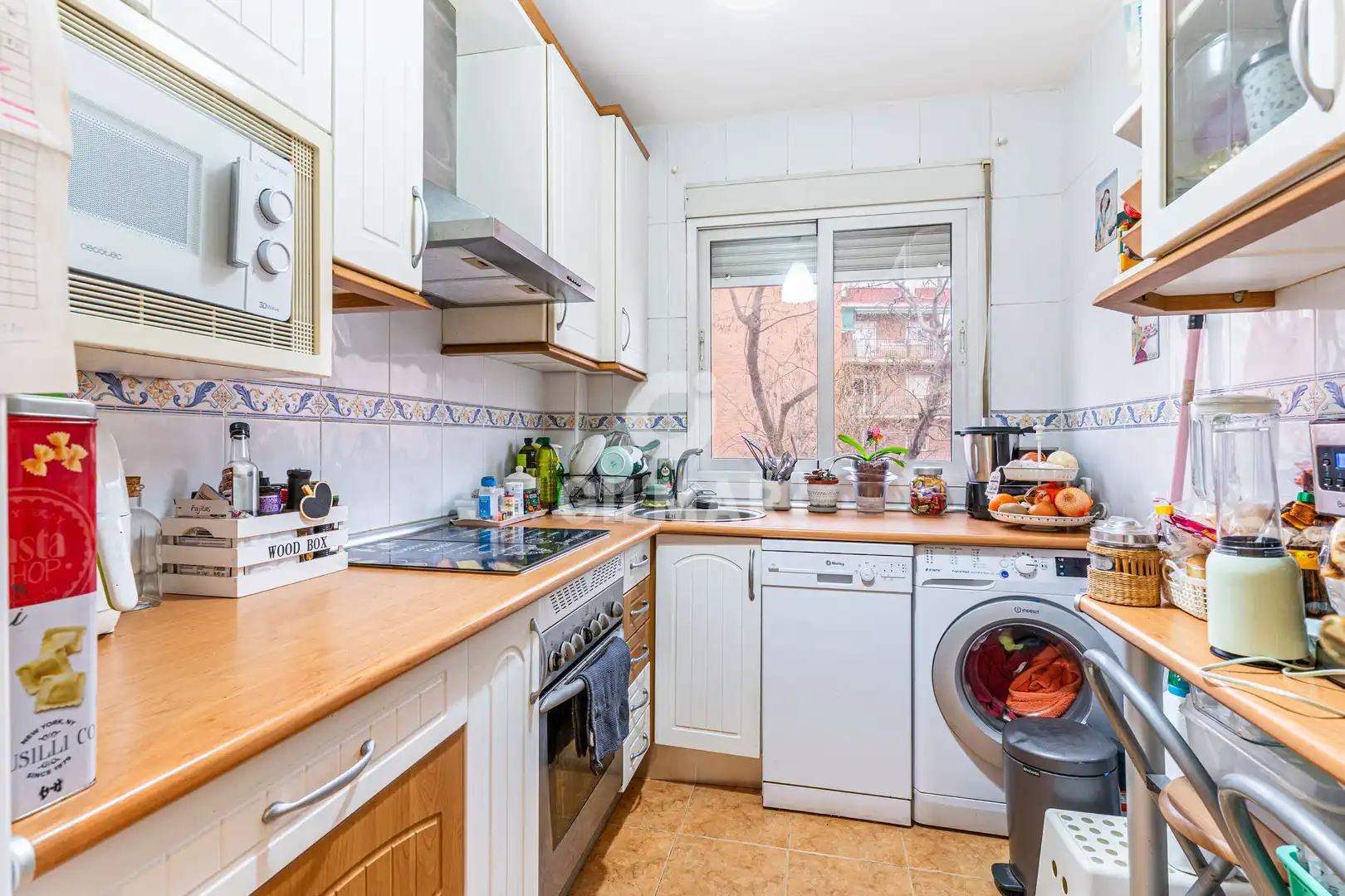 Cocina de Piso en venta en Madrid con Calefacción