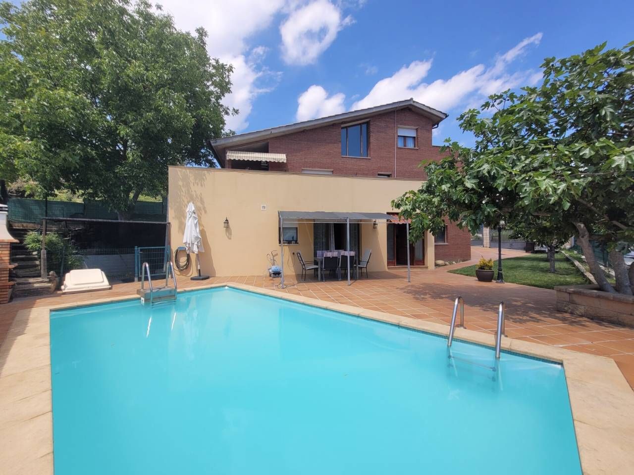 Piscina de Casa o xalet en venda en Viladrau amb Aire condicionat, Calefacció i Jardí privat