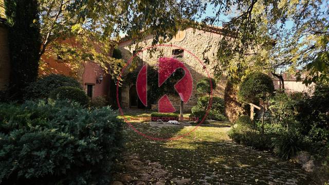 Casa-chalet en Venta en Cortes - Huertas