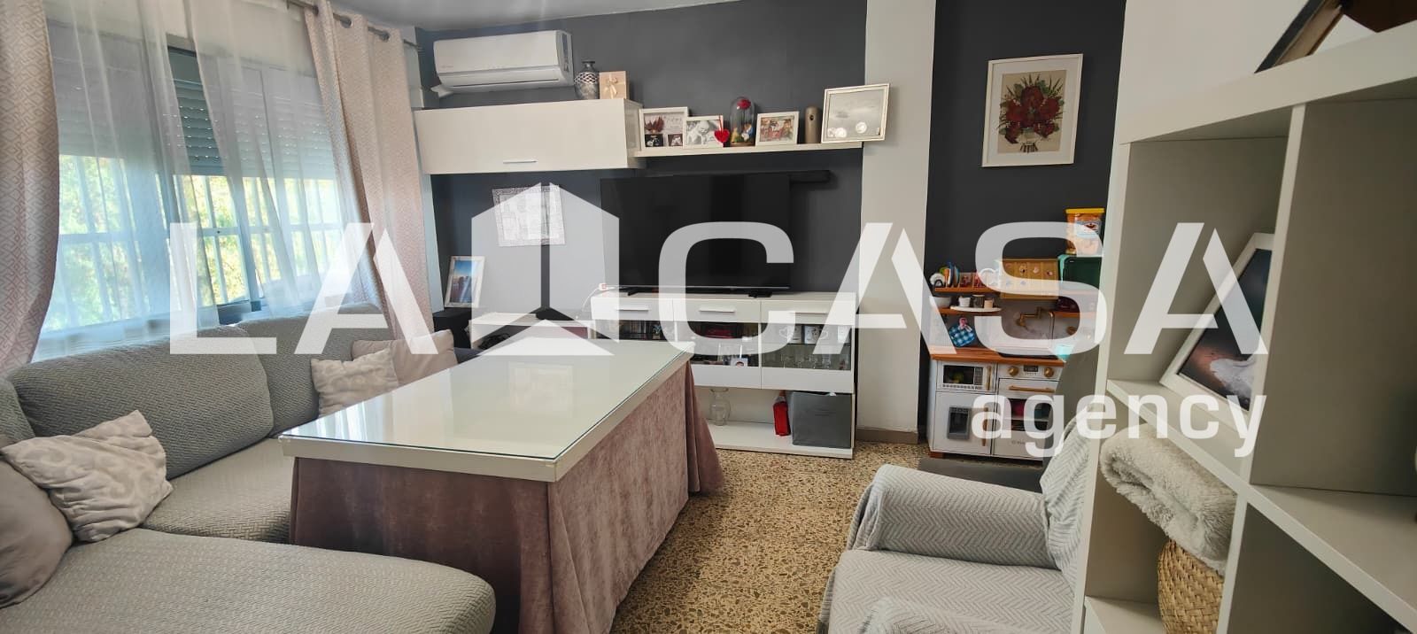 Living room of Flat for sale in Dos Hermanas  with Air Conditioner