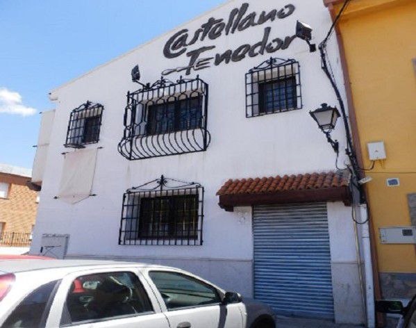 Building for sale in ALBERCA, Torres de la Alameda