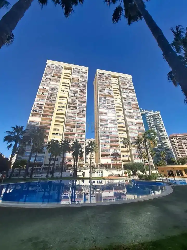 Außenansicht von Wohnung zum Verkauf in Villajoyosa / La Vila Joiosa mit Klimaanlage, Terrasse und Abstellraum