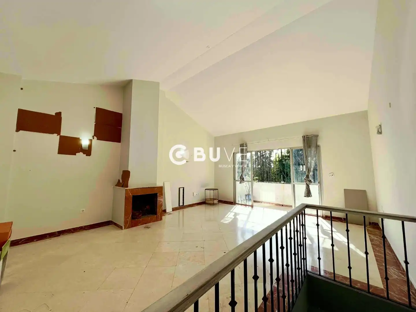 Sala de estar de Casa adosada en venta en Estepona con Terraza, Piscina y Alarma