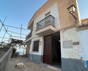 Vista exterior de Casa adosada en venda en Rubite amb Terrassa i Balcó