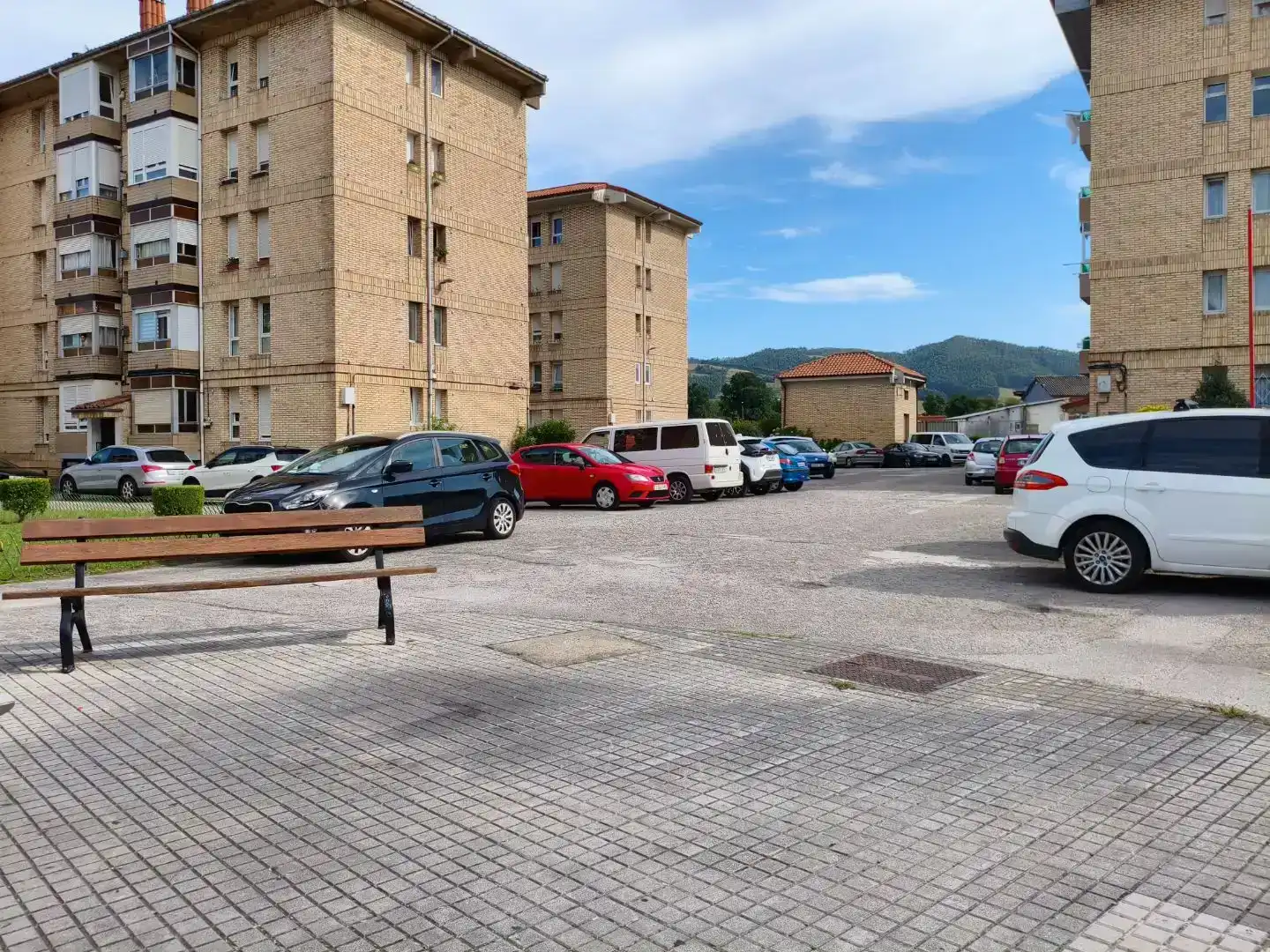 Parking de Piso en venta en Torrelavega  con Balcón