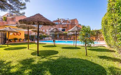 Jardí de Pis en venda en Tomares amb Piscina