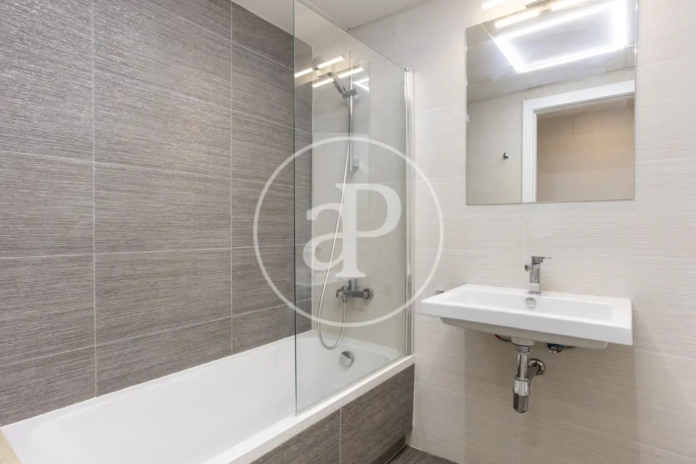 Piso con terraza en venta en Carrer d'Aarón Vidal López, imagen 30