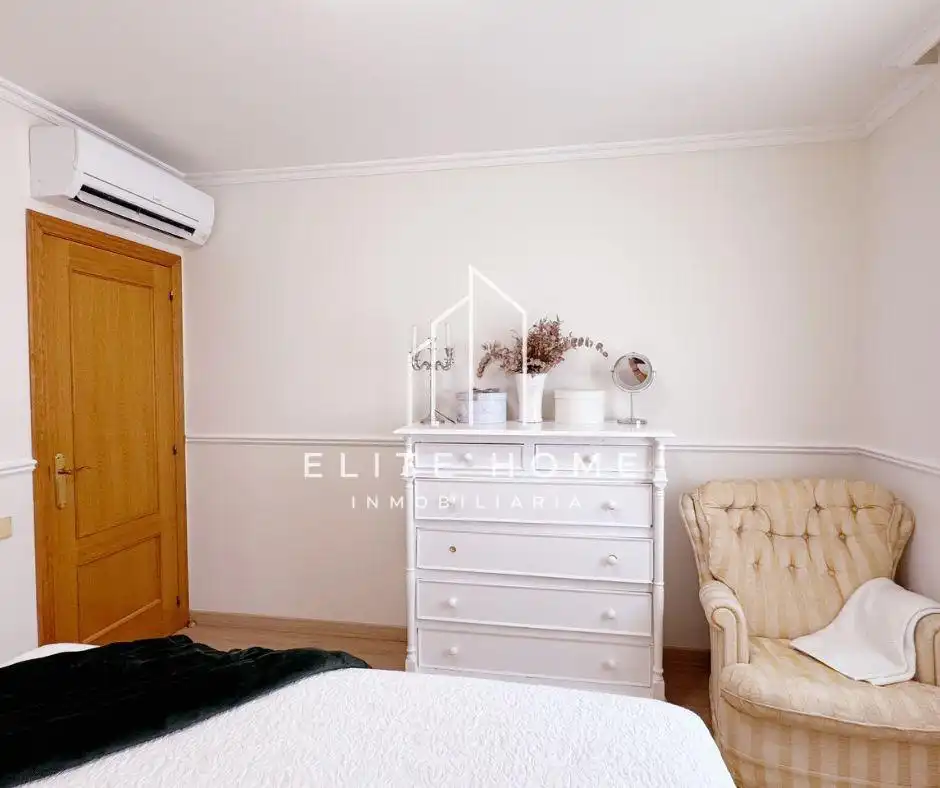 Habitación de Dúplex en venta en Centro  