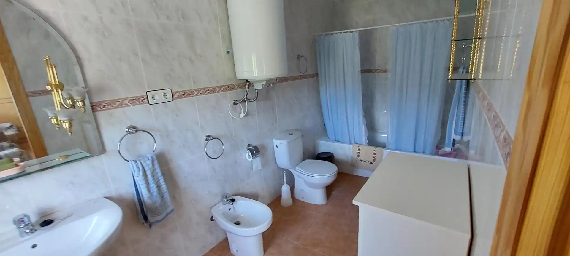 Baño de Finca rústica en venta en Nerpio con Jardín privado, Terraza y Amueblado
