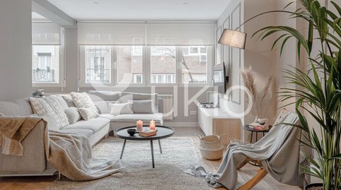 Apartamento de 3 dormitorios con plaza de garaje en Almagro