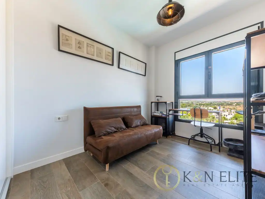 Habitación de Ático en venta en Alicante / Alacant con Aire acondicionado, Jardín privado y Terraza