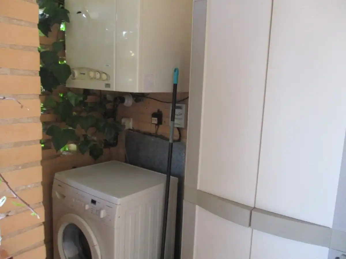 Cocina de Casa adosada en venta en Cuarte de Huerva con Aire acondicionado, Calefacción y Jardín privado