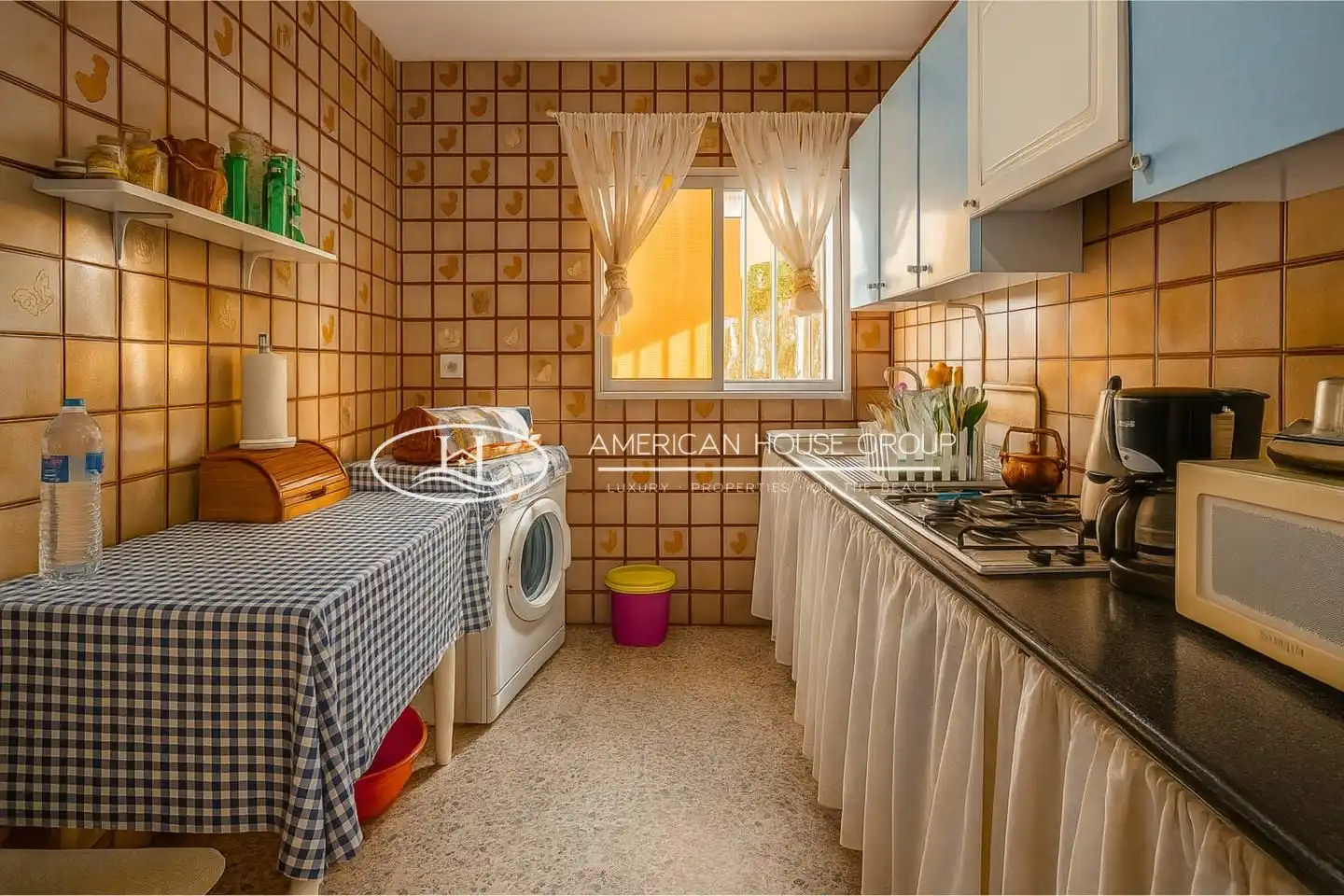 Cuina de Casa o xalet en venda en Chiclana de la Frontera amb Aire condicionat, Jardí privat i Terrassa