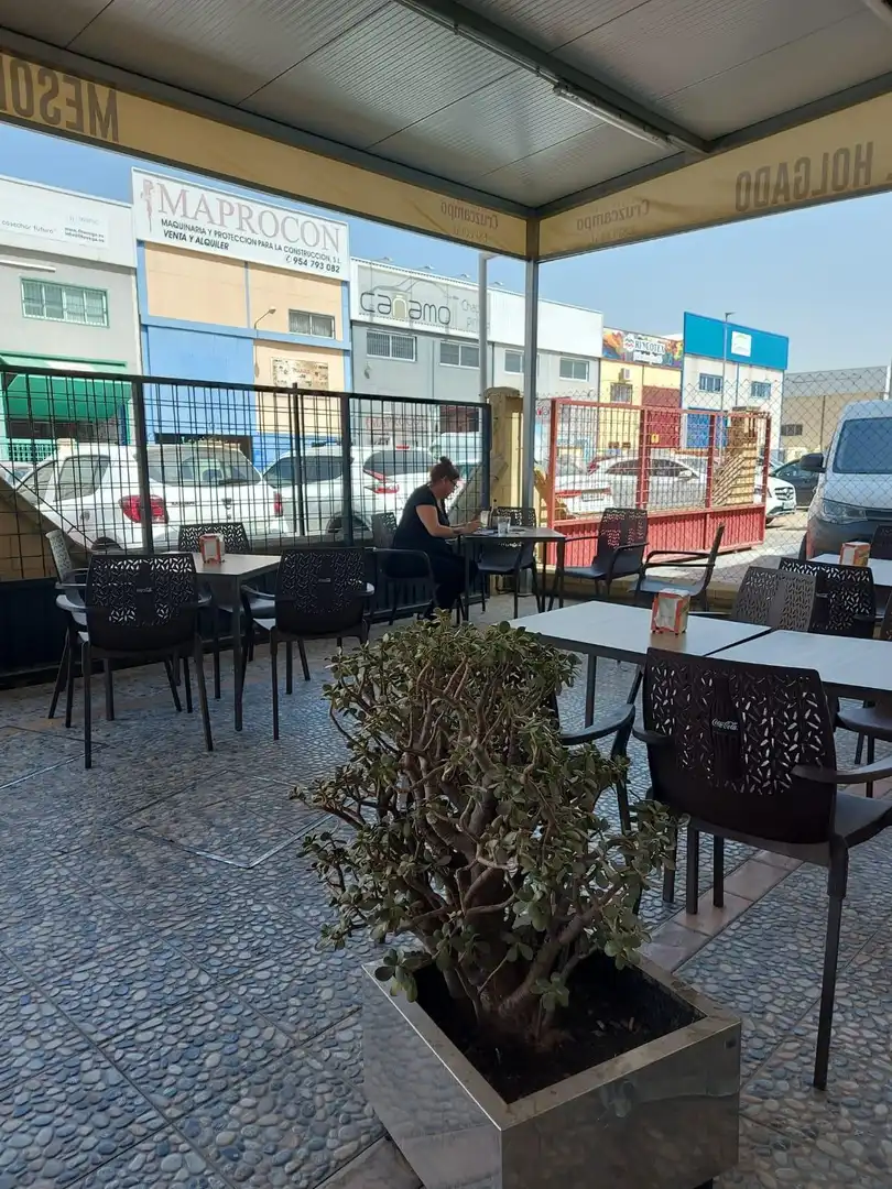 Local en traspaso en La Rinconada