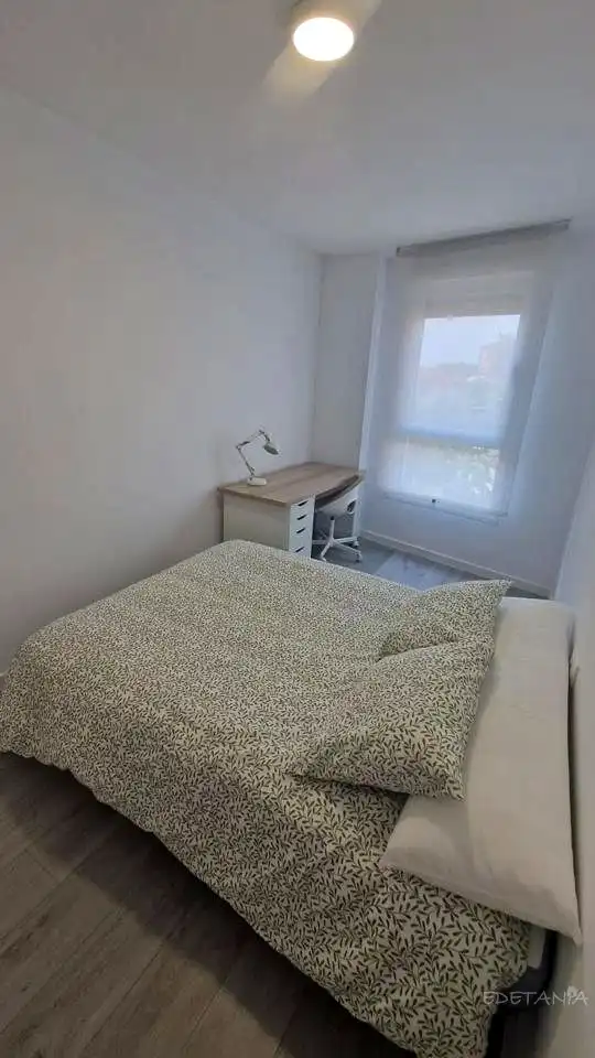 Schlafzimmer von Wohnung zur Miete in Alfara del Patriarca mit Klimaanlage, Terrasse und Möbliert