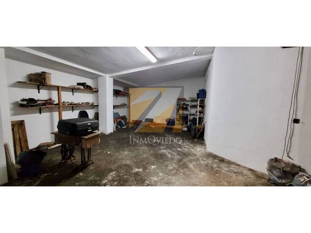 Garaje en Venta en Calle DARIO REGOYOS en Fozaneldi - Tenderina