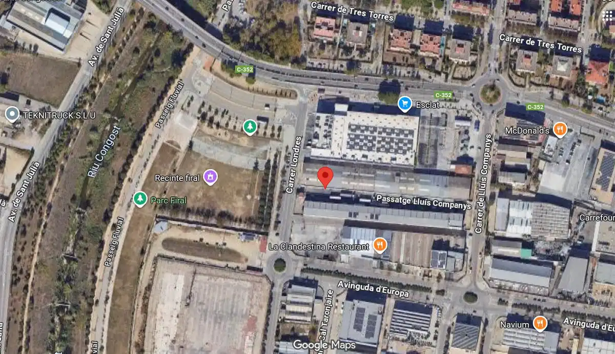 Industrial buildings for rent in Centre