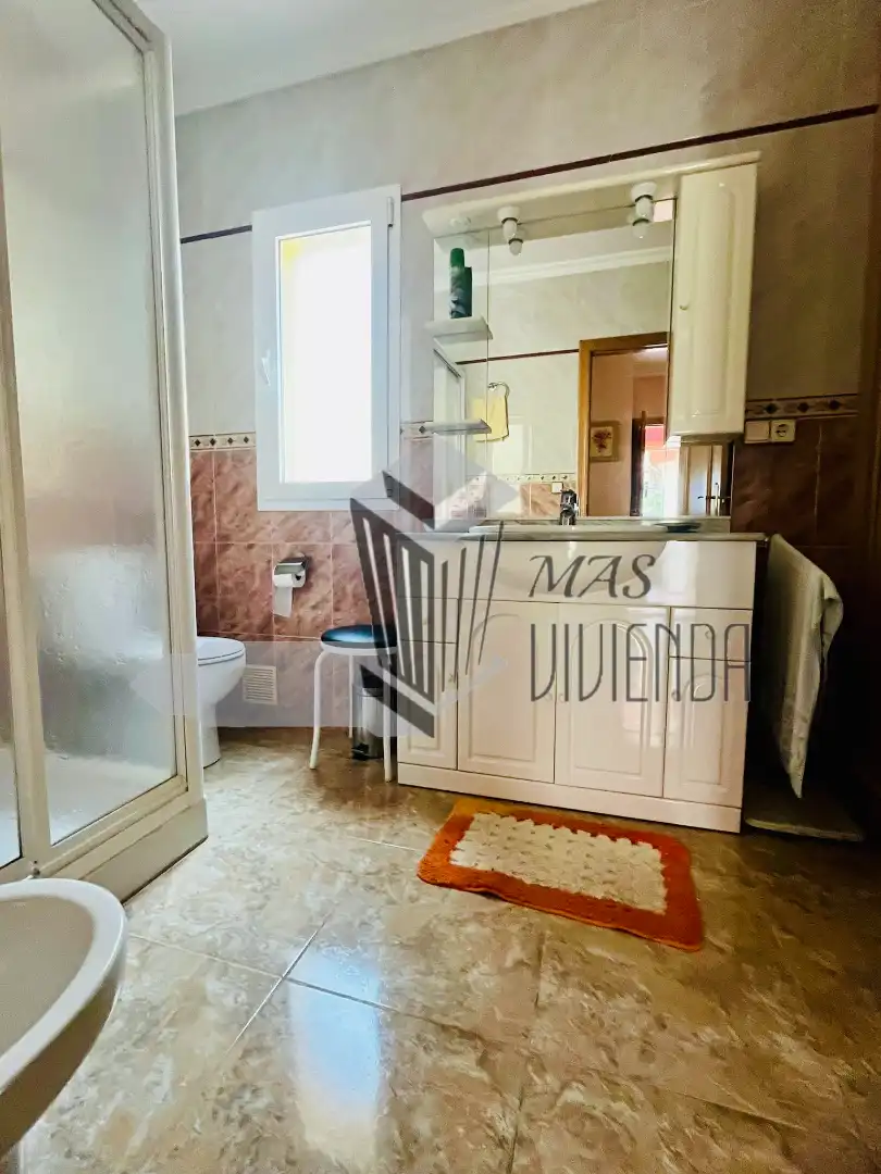 Bathroom of Houses for sale in Algeciras  with Furnished