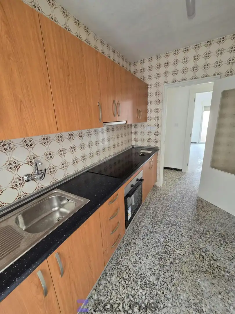 Cuina de Pis de lloguer en Molina de Segura amb Moblat, Forn i Rentadora