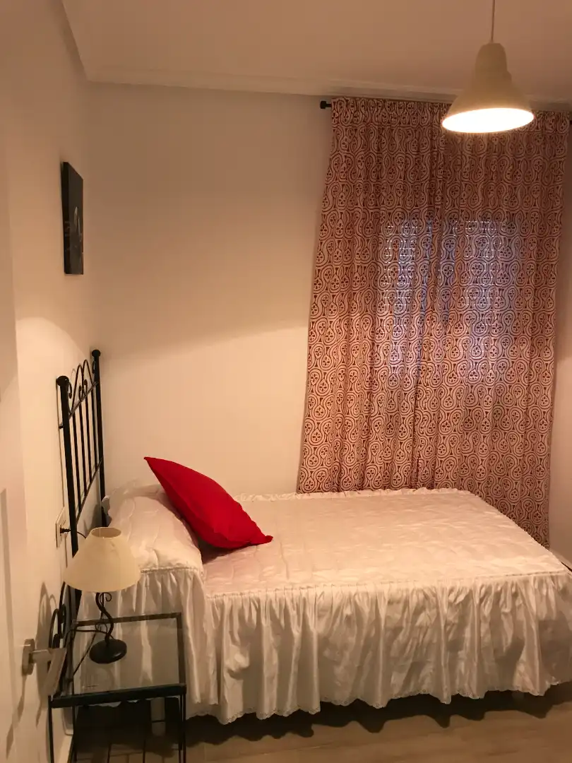 Bedroom of Flat for sale in Sevilla  with Air Conditioner, Heating and Terrace