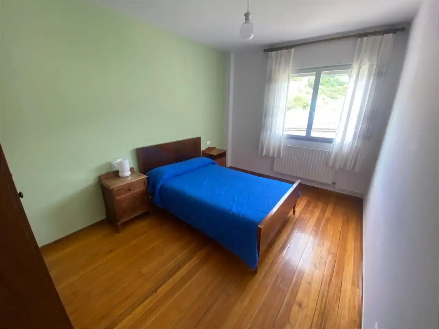 Schlafzimmer von Wohnung zur Miete in Mondoñedo mit Balkon
