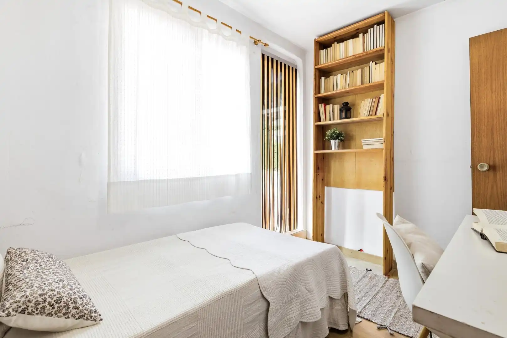 Dormitori de Casa o xalet en venda en Mogente / Moixent amb Jardí privat, Terrassa i Traster