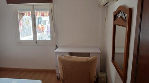 Foto 4 de Pis per a compartir a Carolinas Altas, Alicante