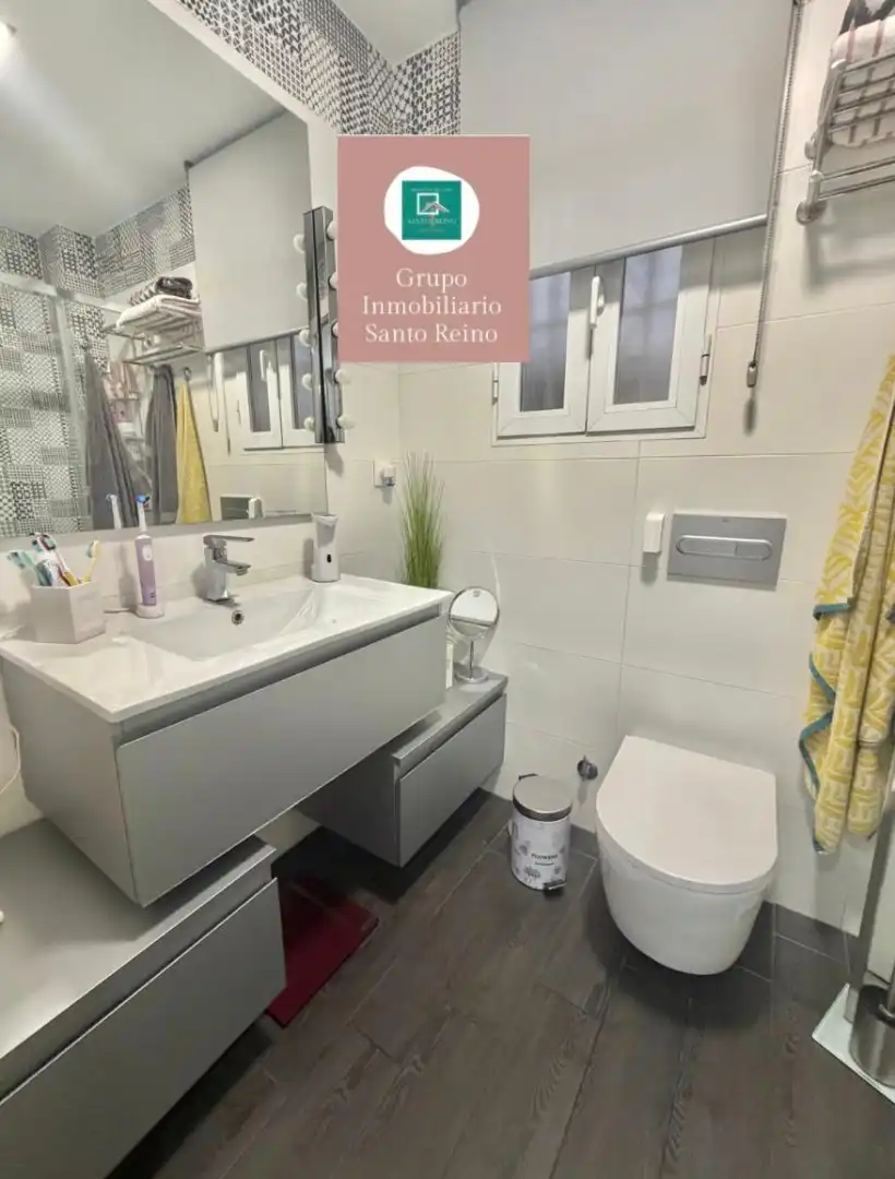 Baño de Piso en venta en Jaén con Aire acondicionado, Trastero y Amueblado