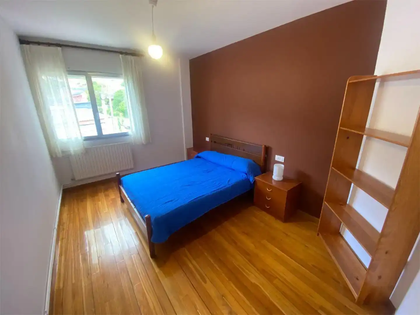 Schlafzimmer von Wohnung zur Miete in Mondoñedo mit Balkon