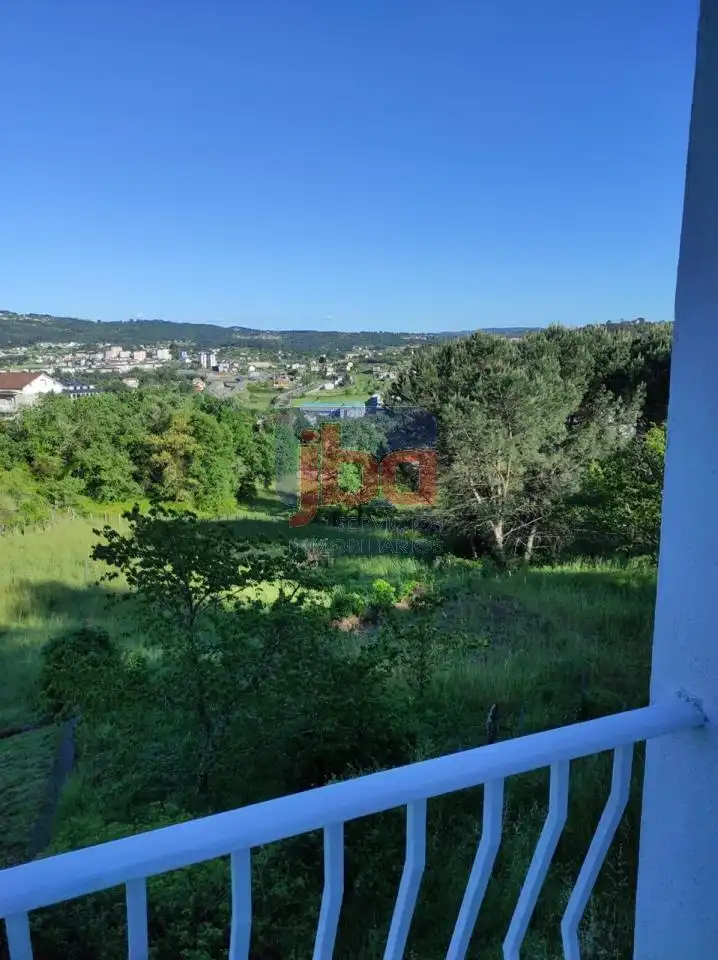 Casa o chalet en venta en Ourense Capital  con Jardín privado y Balcón