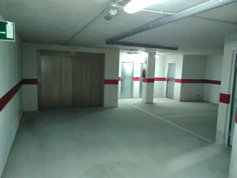 Einzelparkplatz zum Verkauf in Manzanares, imagen 2