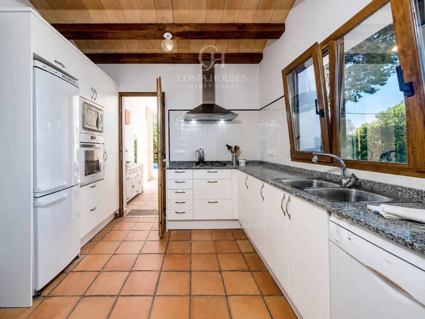 Cuina de Casa o xalet en venda en Jávea / Xàbia amb Calefacció, Jardí privat i Terrassa