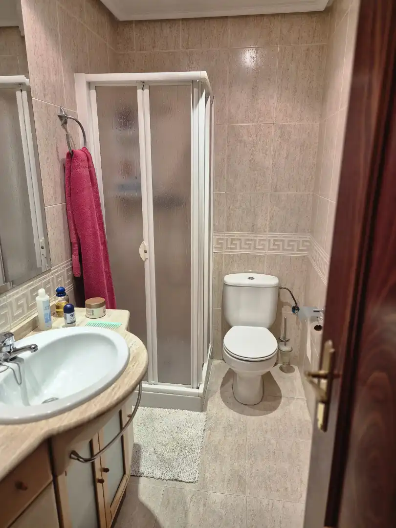 Baño de Piso en venta en Talavera de la Reina con Aire acondicionado, Calefacción y Parquet