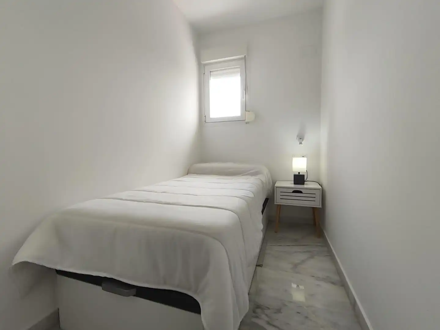 Habitación de Apartamento en venta en Benidorm con Aire acondicionado, Terraza y Balcón