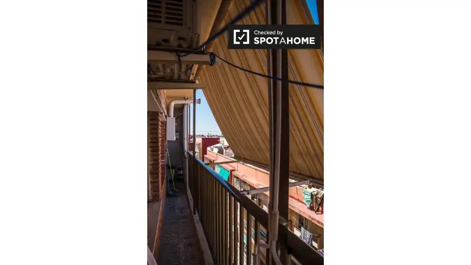 Room in El Cabanyal - El Canyamelar