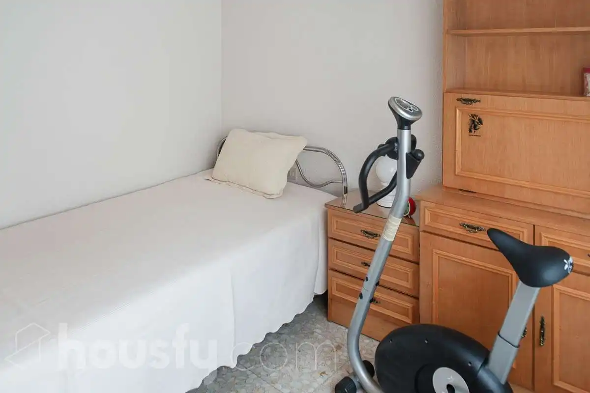 Dormitori de Pis en venda en Puertollano amb Aire condicionat, Terrassa i Moblat