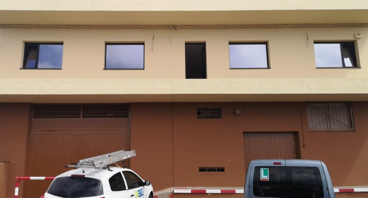 Vista exterior de Nau industrial de lloguer en San Cristóbal de la Laguna
