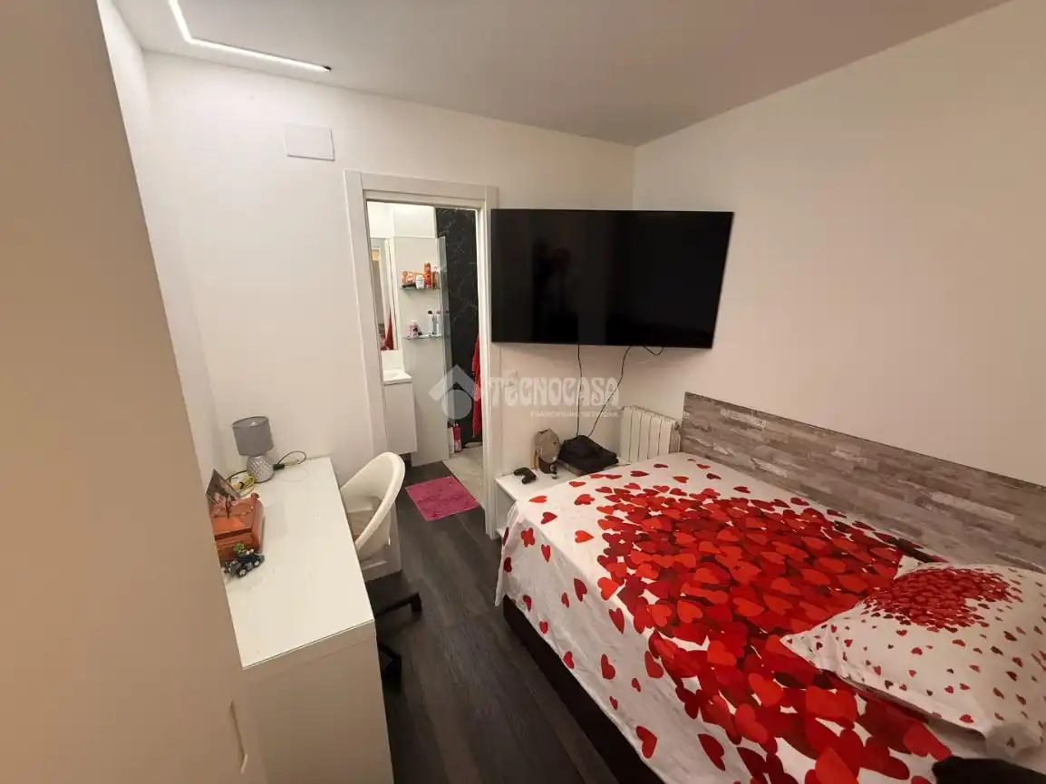 Schlafzimmer von Wohnung zum Verkauf in Madrid mit Klimaanlage, Heizung und Alarm