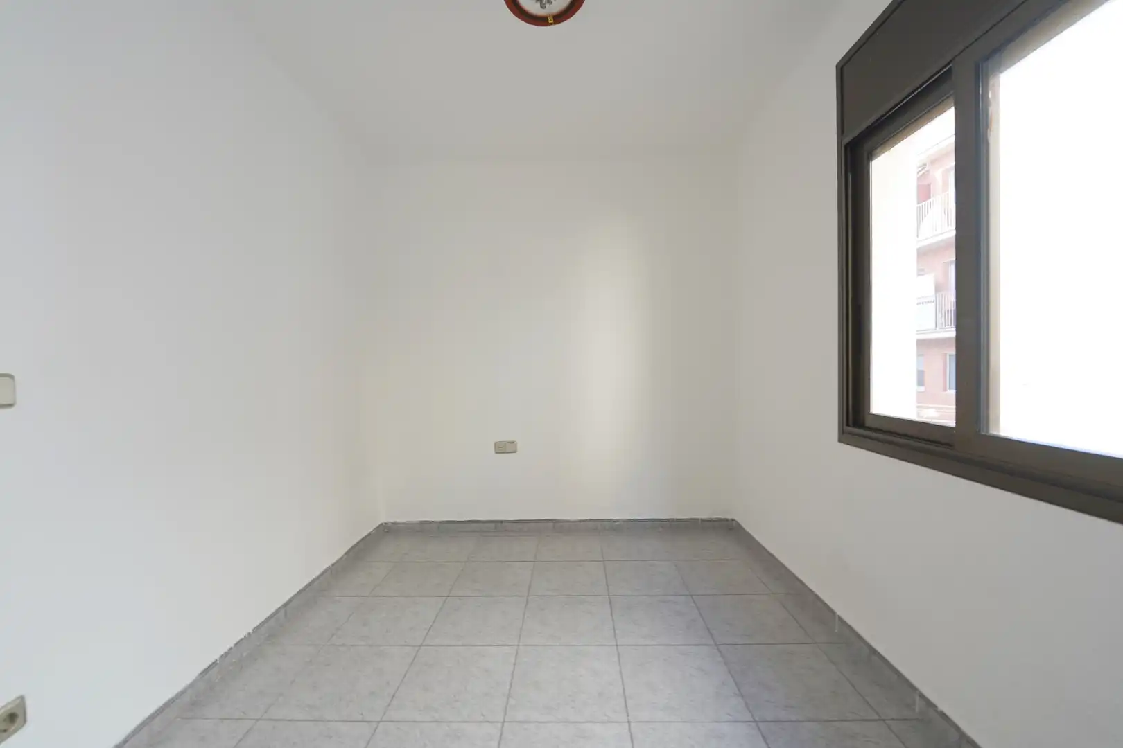 Wohnung zum Verkauf in Barcelona mit Ofen
