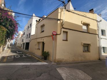 Casa a schiera in vendita a Carrer Port d'en Perris 39