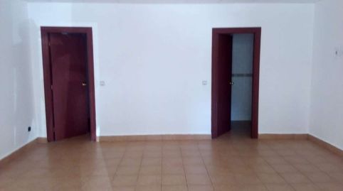 Local Com. en venta en Aiegas., imagen 4