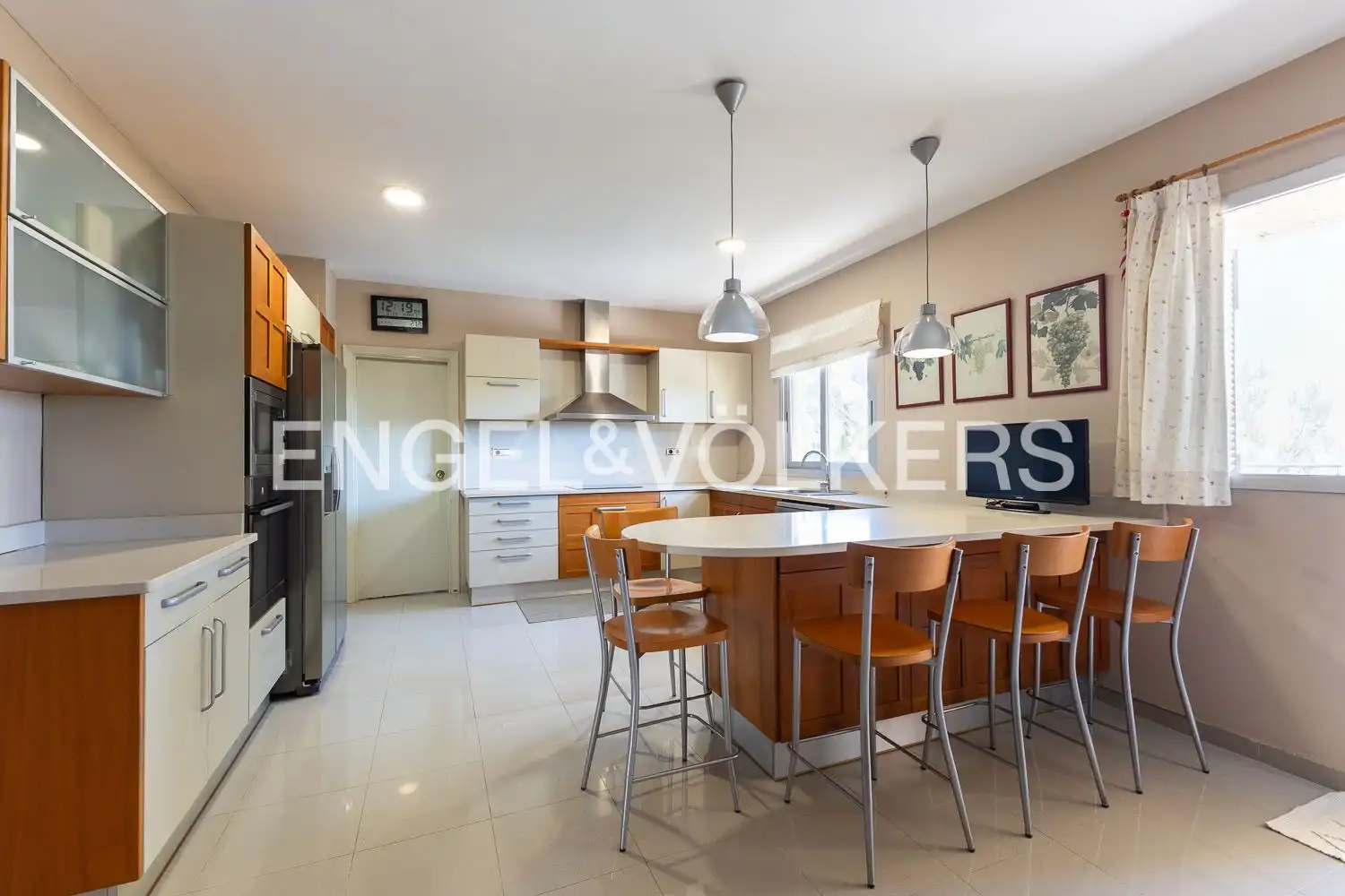 Kitchen of Houses for sale in Chiva  with Air Conditioner, Heating and Private garden