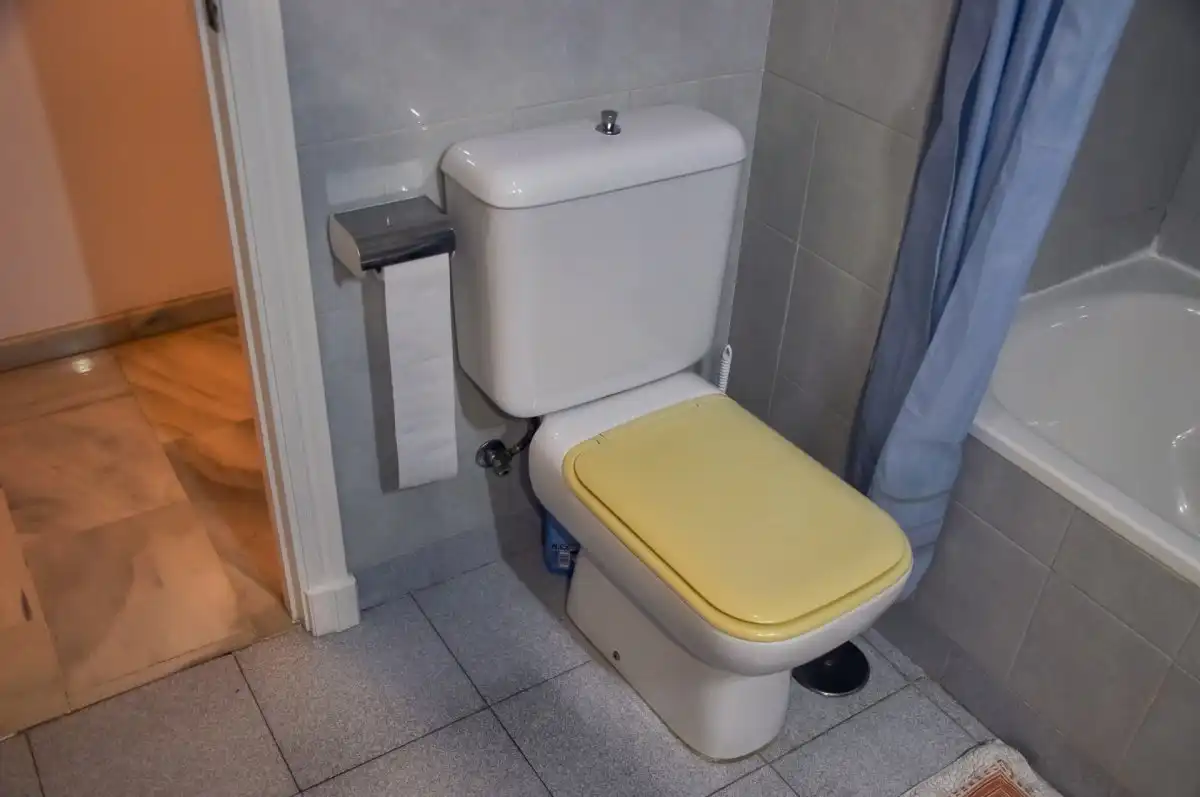 Bathroom of Flat for sale in Málaga  with Balcony