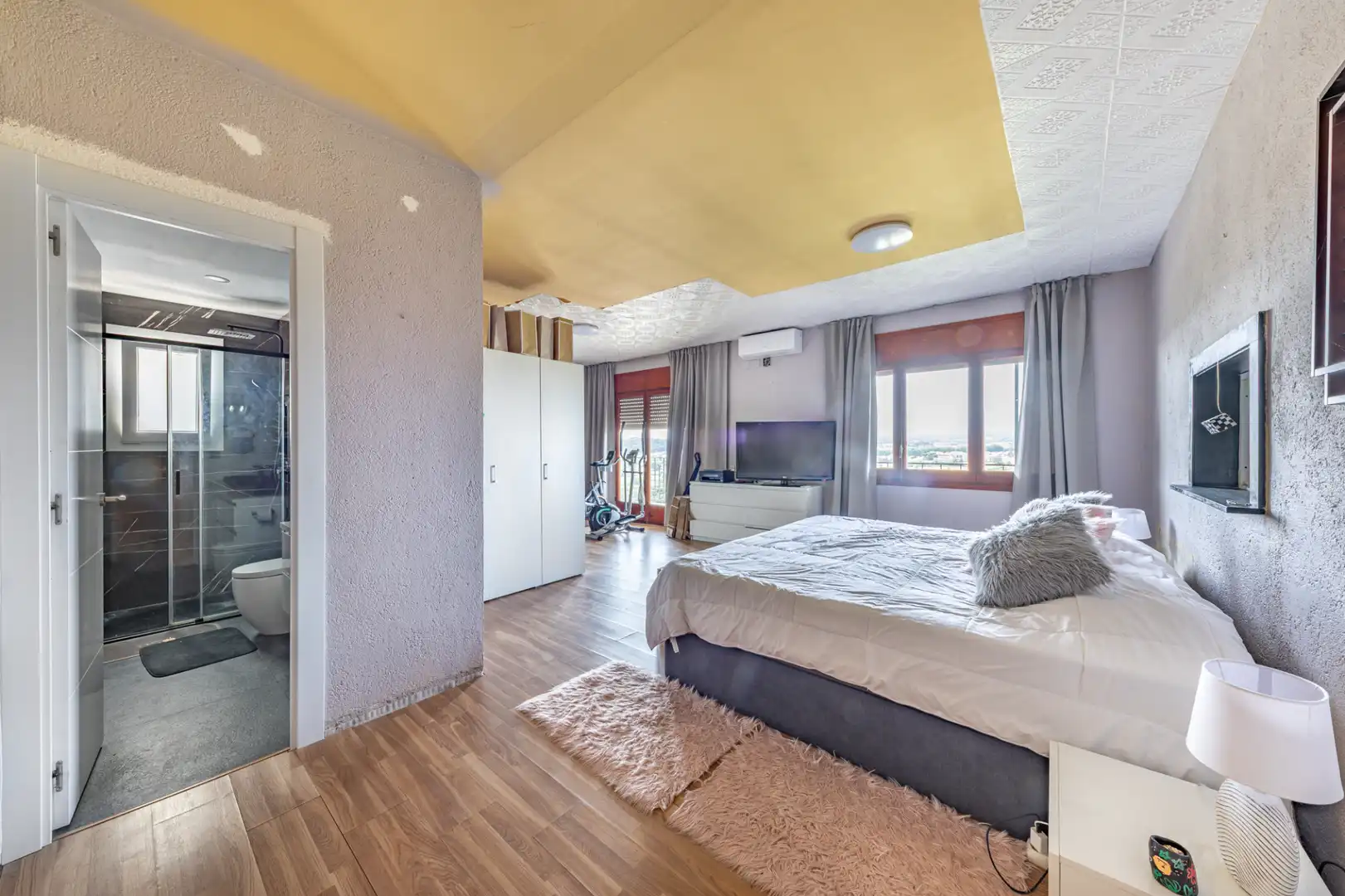 Habitación de Casa o chalet en venta en Llinars del Vallès con Aire acondicionado, Calefacción y Jardín privado