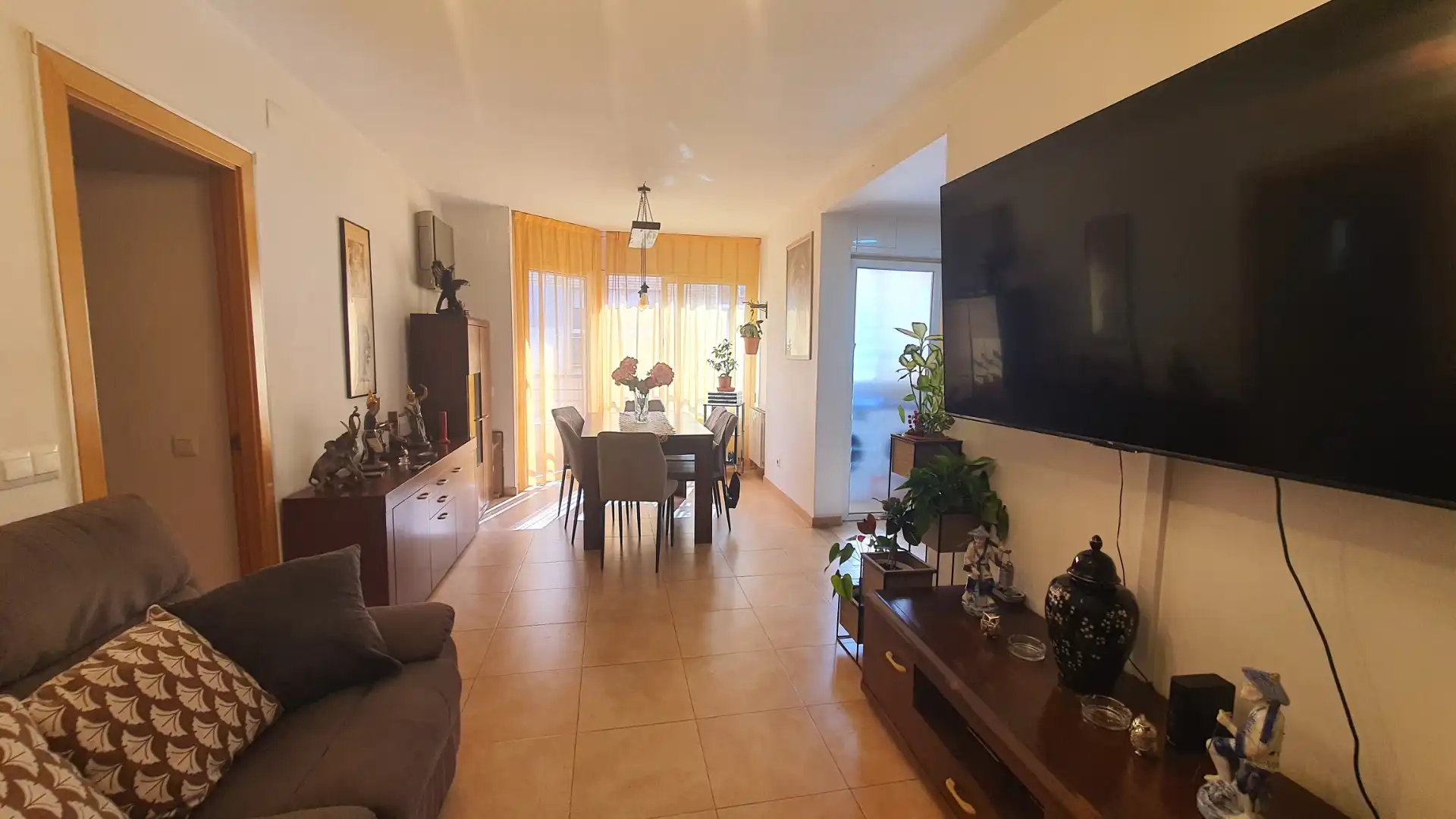 Wohnzimmer von Wohnung zum Verkauf in Sant Celoni mit Klimaanlage, Heizung und Privatgarten