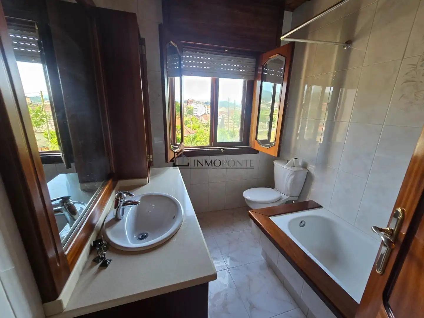 Bathroom of Flat for rent in Soutomaior  with Heating, Terrace and Balcony