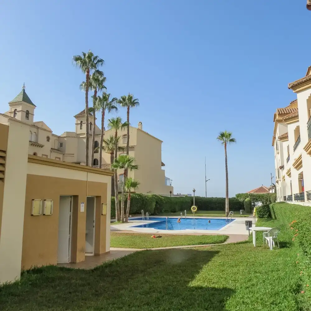 Piscina de Casa adosada en venta en Torrox con Aire acondicionado, Calefacción y Terraza